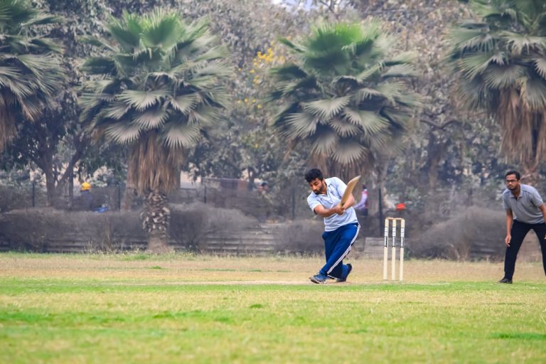 Experience the Thrill of Fantasy Cricket with Lennon Active!